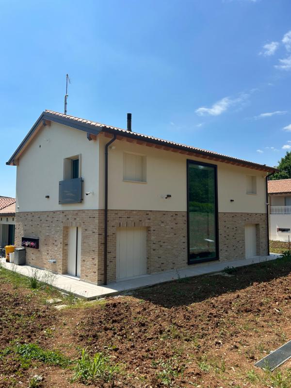 Dimensione Colore (1)